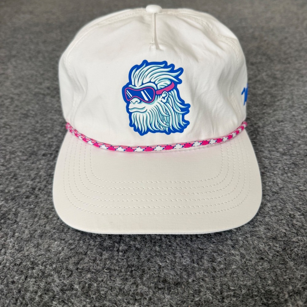 Waggle Golf Yeti Rope Hat Mens White Snapback Performance Golf Cap Adjustable